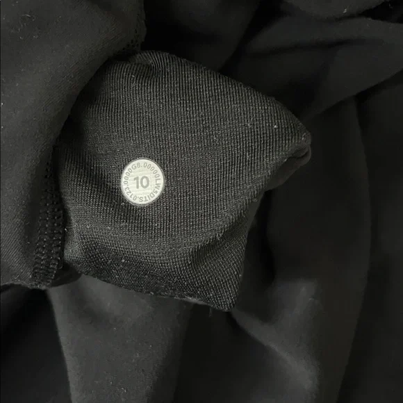 #121. Lululemon Align High-Rise Pant 28"
Black - Picture 15 of 15